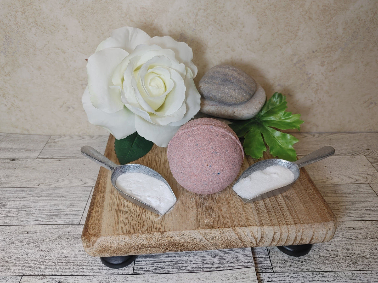 Sandalwood Bath Bomb